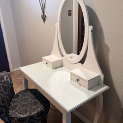 Vanity With Chair