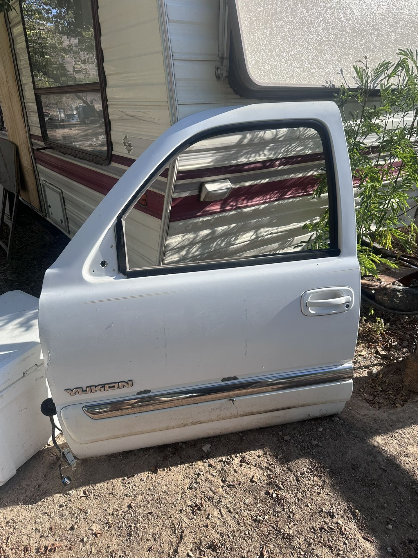4 Yukon Doors 2004
