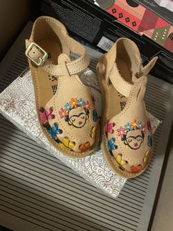 Frida Sandals