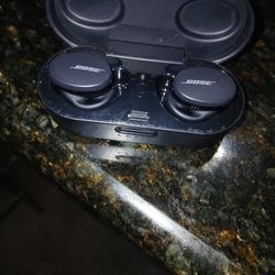 BOSE Wireless Bluetooth Headphones 