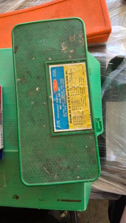 41pc tap and die set