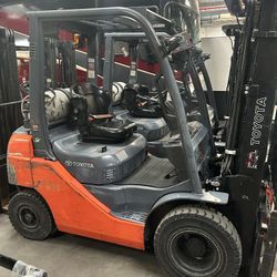 Forklifts Working Great