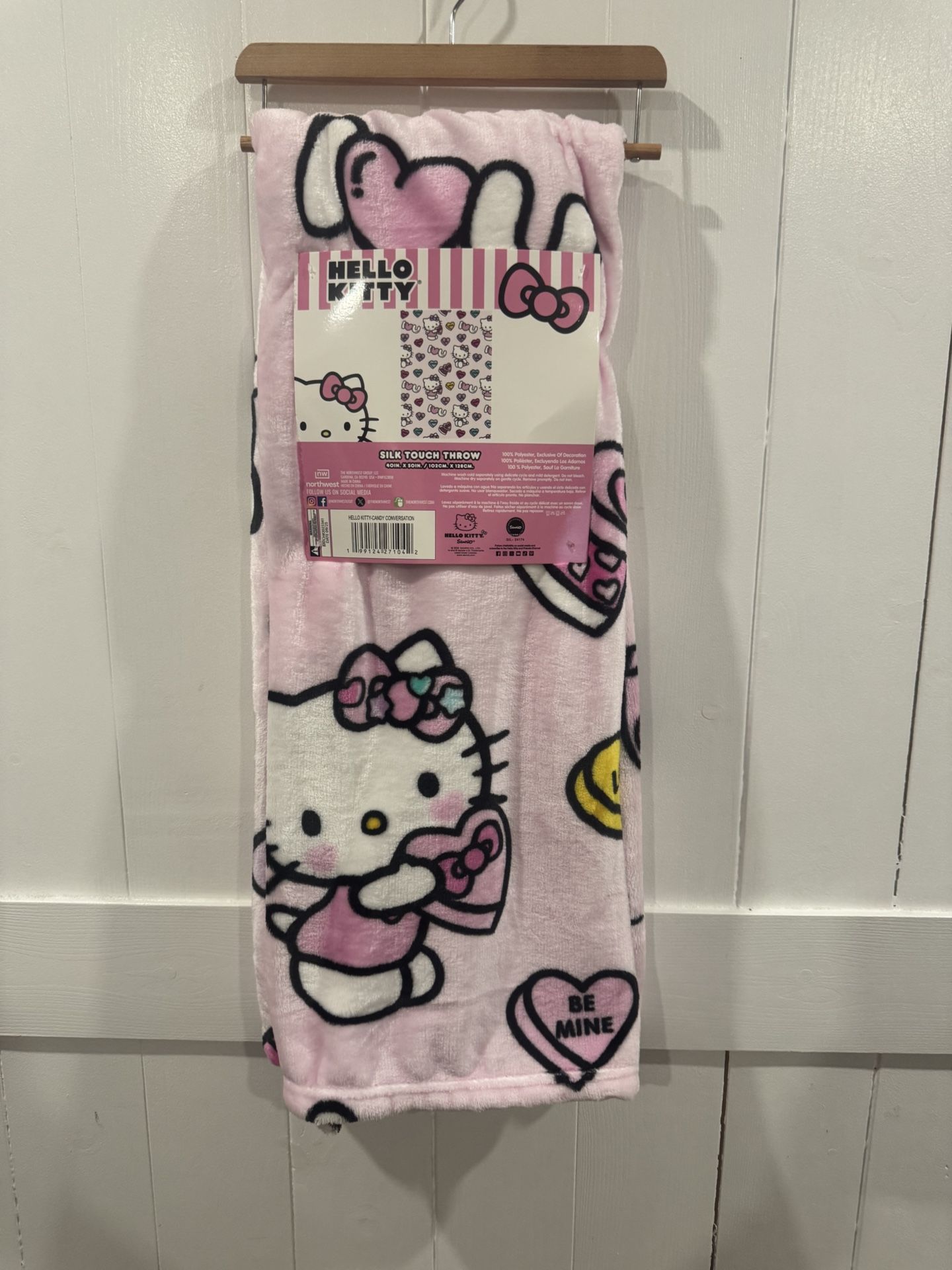 Hello Kitty Valentines Blanket 