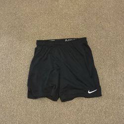 Black Nike Shorts 