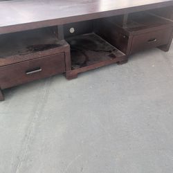 Crate And Barrel  Entertainment Stand For HDTV And Audio 