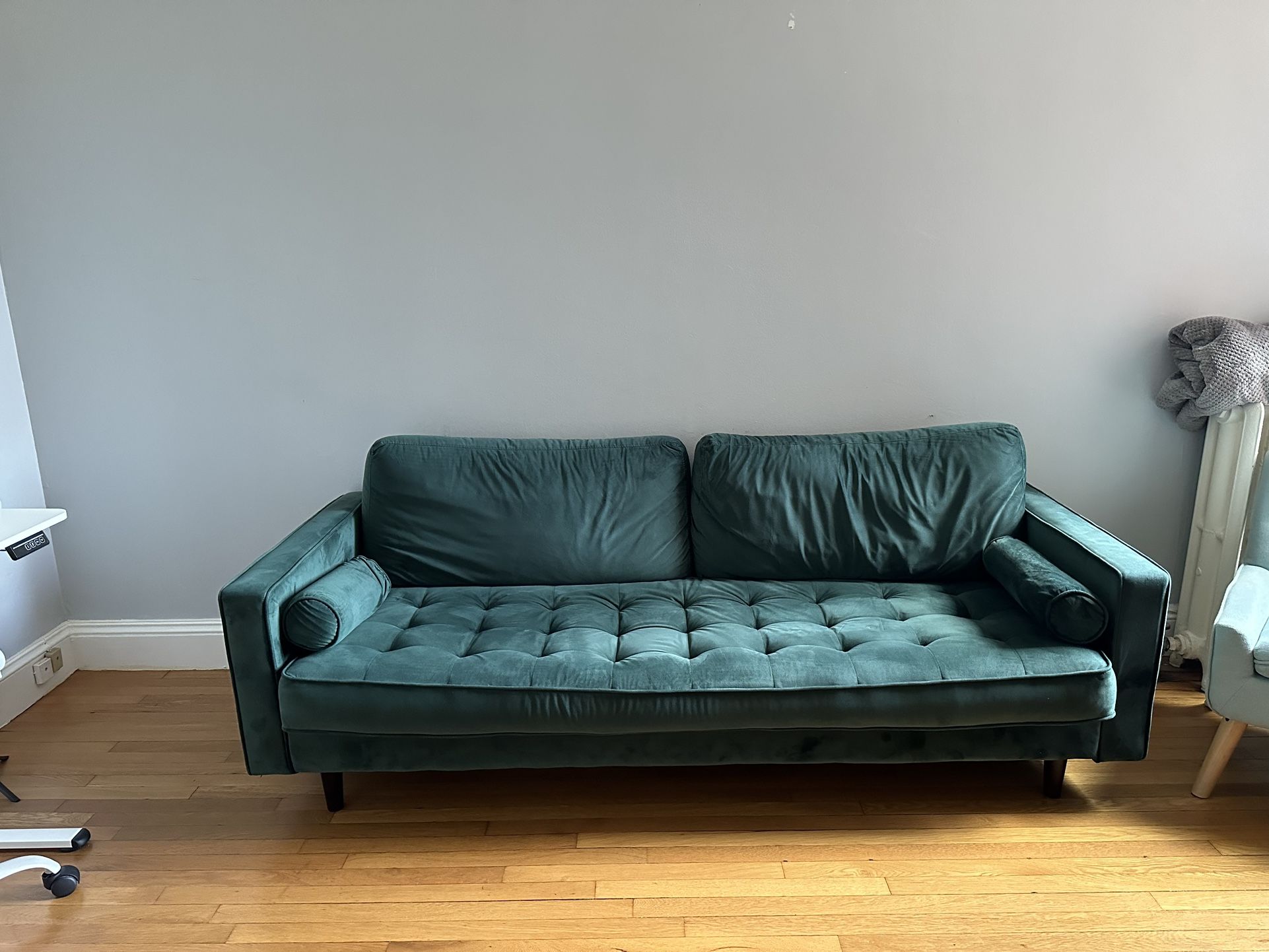 Velvet green Couch