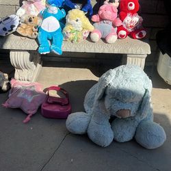 ASSORTED PLUSH TOYS