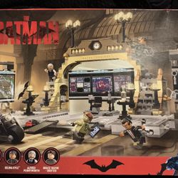 Lego Batcave The Riddler Face off 
