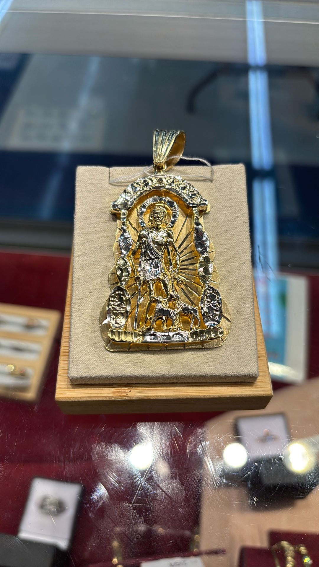 Pendant