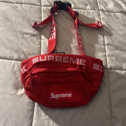 Rare SS18 Supreme Red Fanny pack