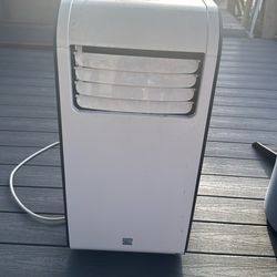 ❄️ Kenmore Portable Air Conditioner – 10,000 BTU – Used