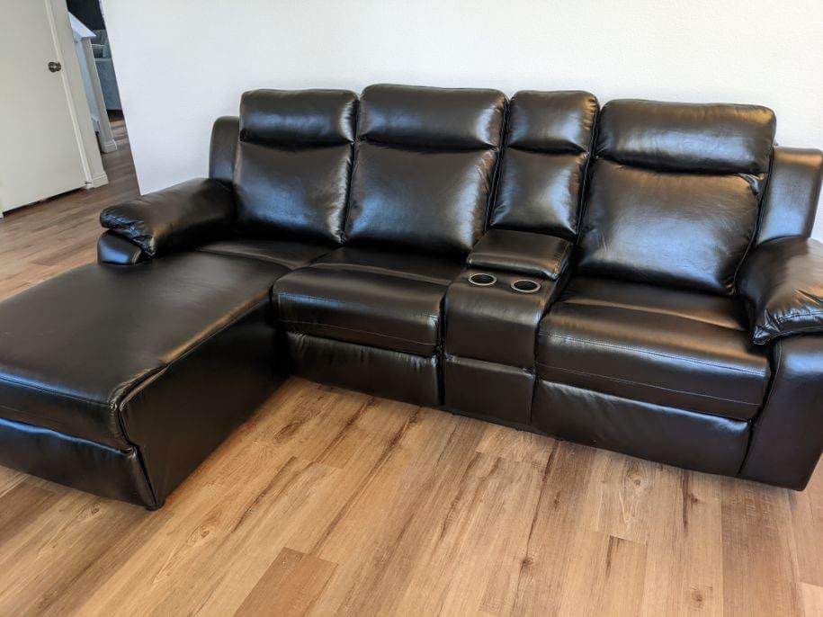 New Black Recliner Sectional Couch ! Console  ! Free Delivery  ! Financing Available  !