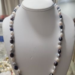 Necklece