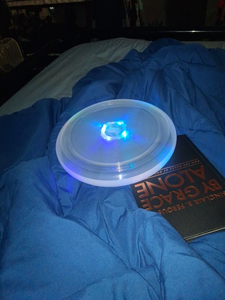 LED Frisɓee
