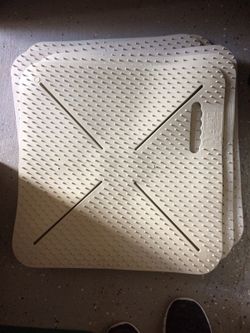 X-Mat pet training mat.