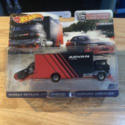 *{HotWheels Skyline Transporter}*
