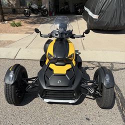 2020 Ryker rally 900 With Only 1375 Miles 