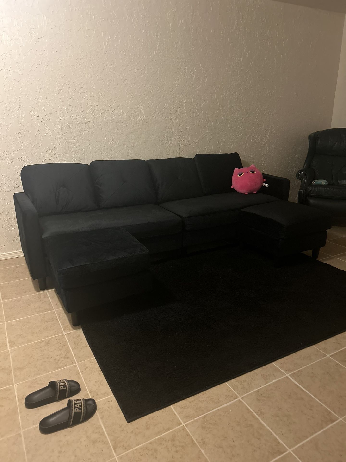 Black Sectional Re-Arangeable Couch