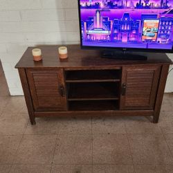 Credenzas/ TV table 