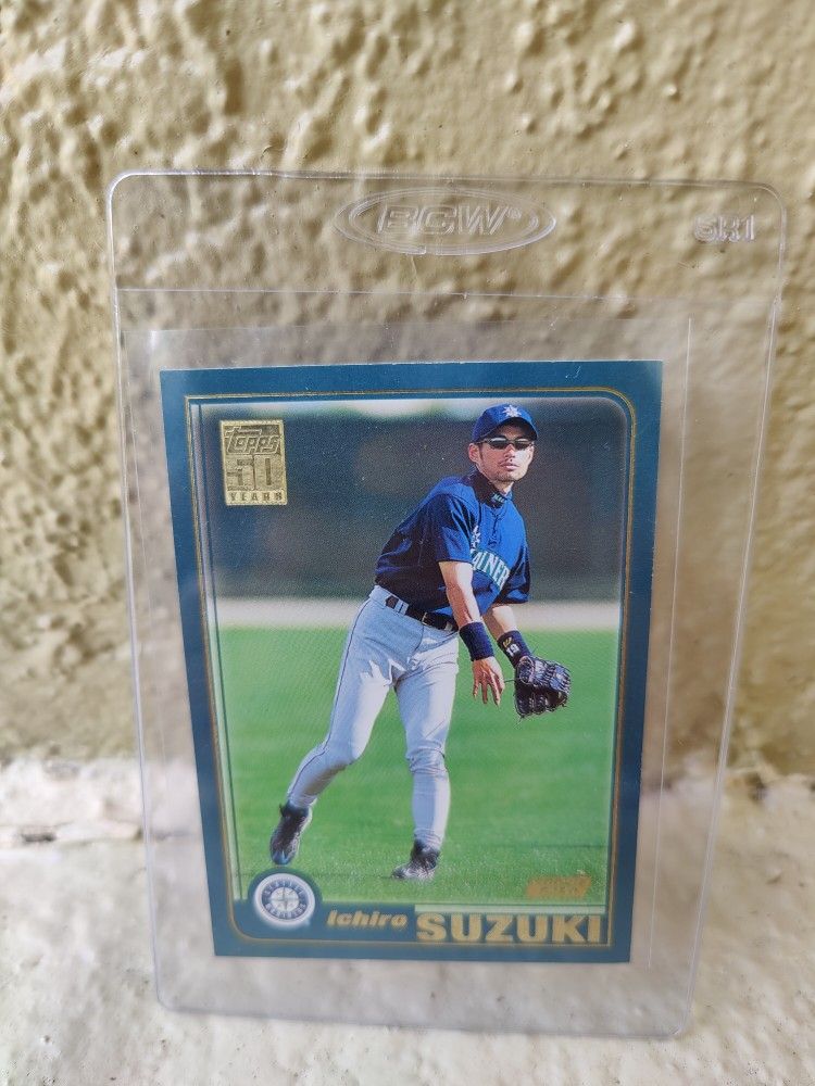 2001 Topps #726 Ichiro Suzuki HOF Japanese Player Centered Read Below ⬇️