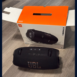 (New) - JBL Speaker - Bluetooth