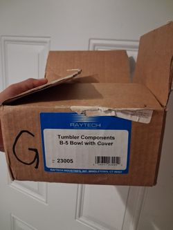Rock tumbler components
