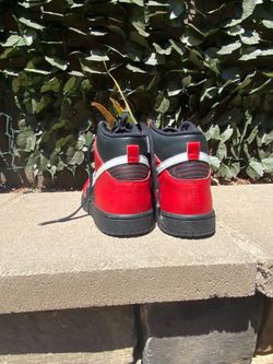 Nike dunk high (Deadpool size 1)