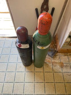 Welding tanks