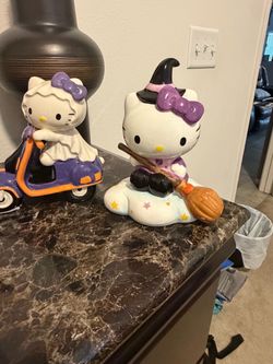 Hello Kitty Halloween Ceramic Figurines Set