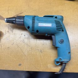 Makita 6821 drywall screwdriver