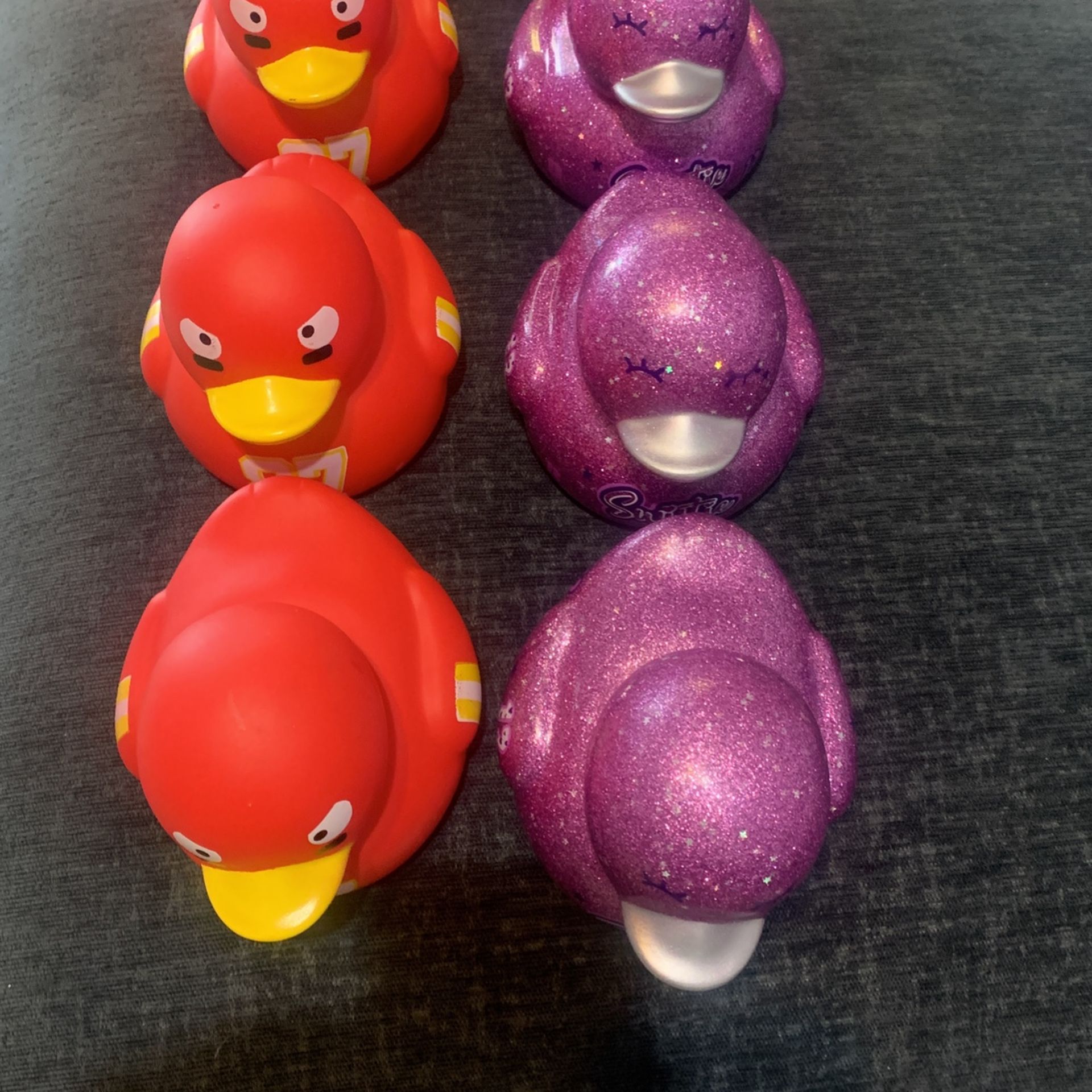 Kansas City Chiefs Travis Kelce And Taylor Swift 6” Rubber Ducks