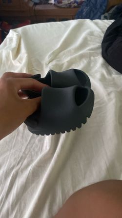 Toddlers Yeezy Slides Size 4k