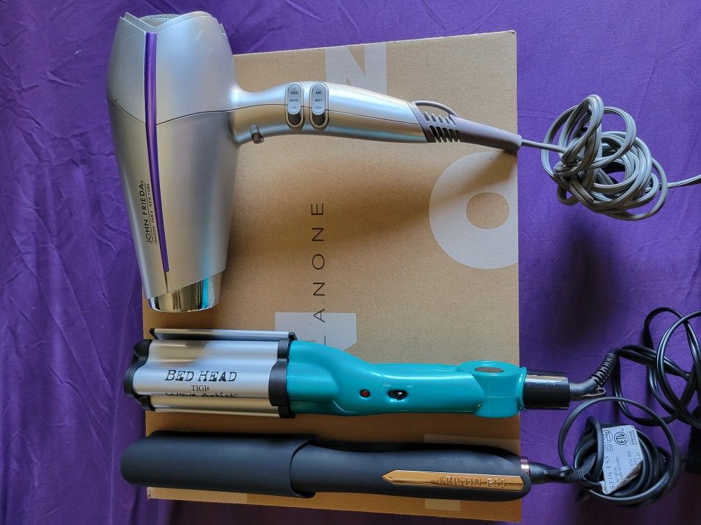 Kristen Ess Straightener, John Frieda Hair Dryer, Bed Head Wave Head