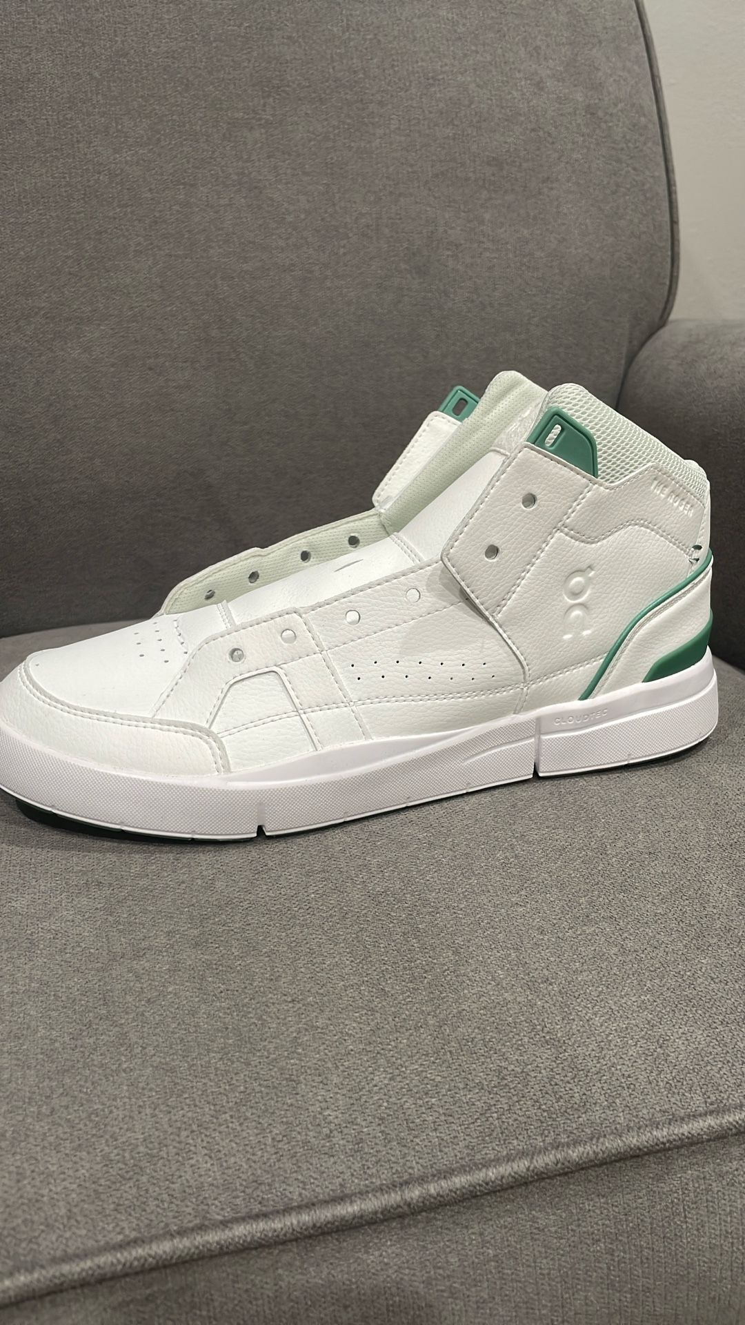 On Cloud THE ROGER Clubhouse Mid