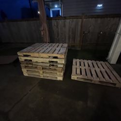 Free pallets. 7 currently available. Good for fire wood, garden, shed building.