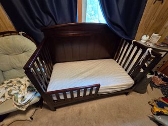 Delta Archer Children 4-in-1 Convertible Crib + Trundle Drawer & Beautyrest Mattress