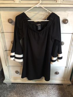 Black Dress With White Striped Sleeves Size Large