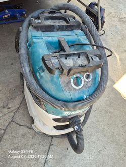 Makita industrial vacuum used