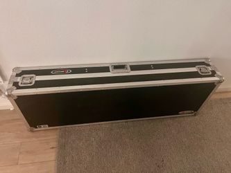 Odyssey Universal 19″ Format DJ Mixer and Two Standard Position Turntables Flight Coffin Case with Full Glide Platform