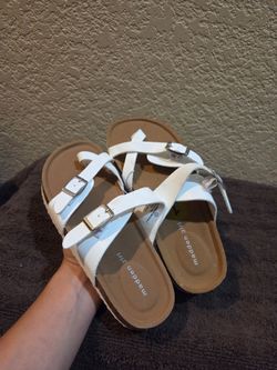 Kids sandals size 1