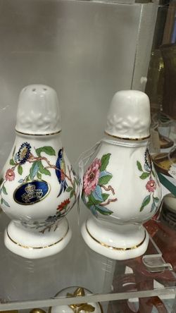 Salt and Pepper Shakers - Aynsley Blue Asian Floral