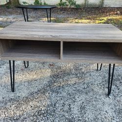 Modern Style TV Stand With Metal Legs DELIVERY AVAILABLE 