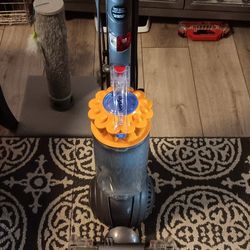 Dyson Ball Total Clean