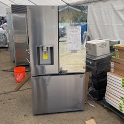 LG Mirror Instaview Counter Depth Max With 3 Ice Makers👏🏽 