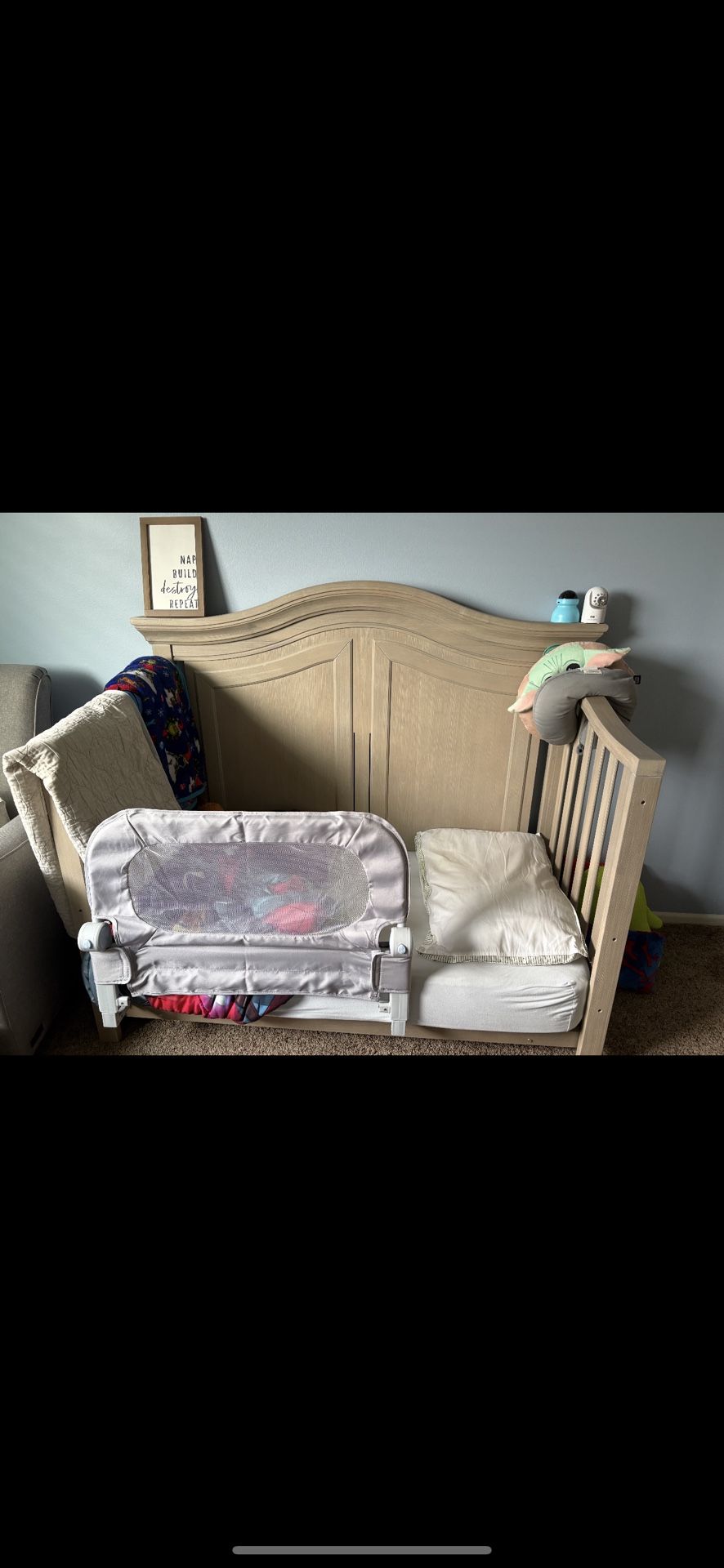 Grow with me crib /twin bed frame