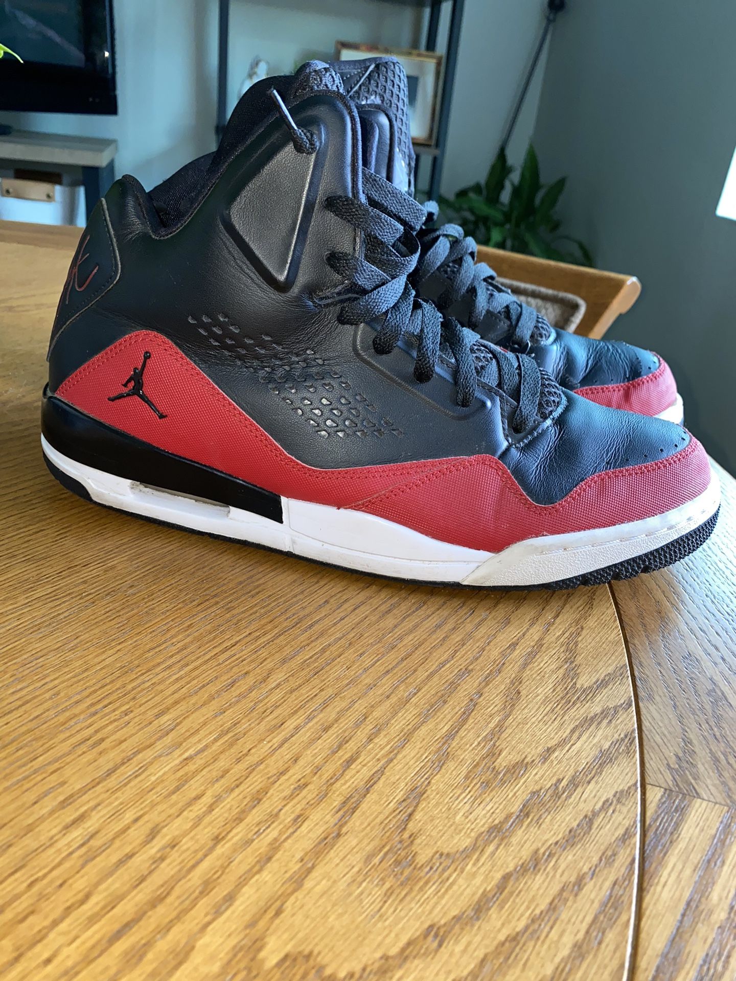 Jordan Flights Men’s Size 11.5 $25