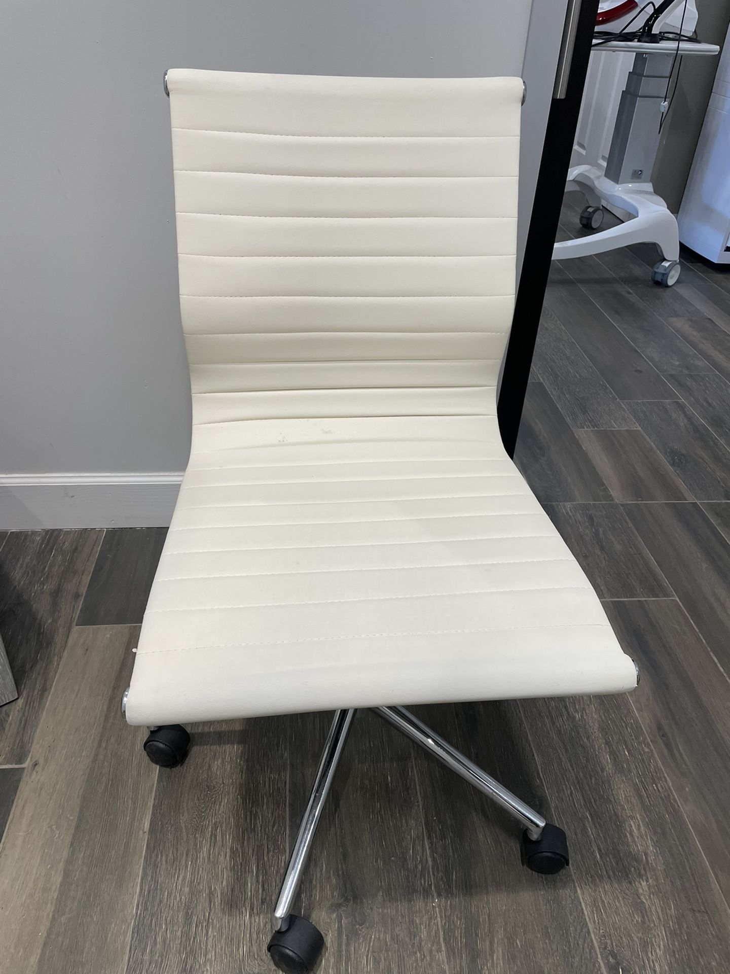 Ivory White Office Chair 
