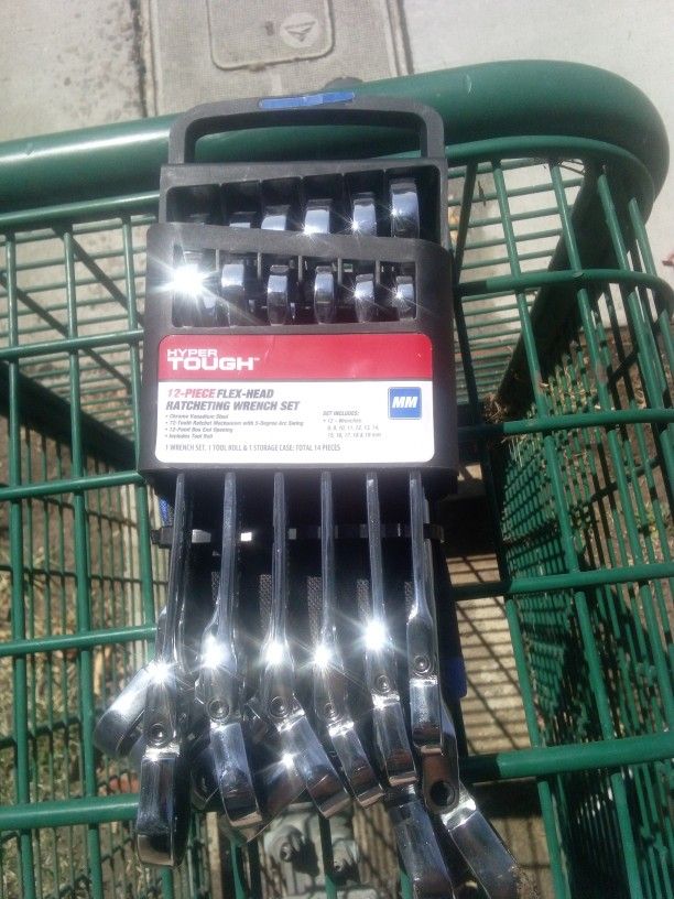 12 Piece Flex Head Ratcheting Wrench Set Millimeters 8 Through 19 Mm