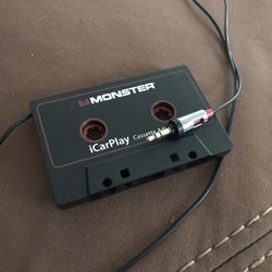MONSTER iCarPlay Cassette Adapter
