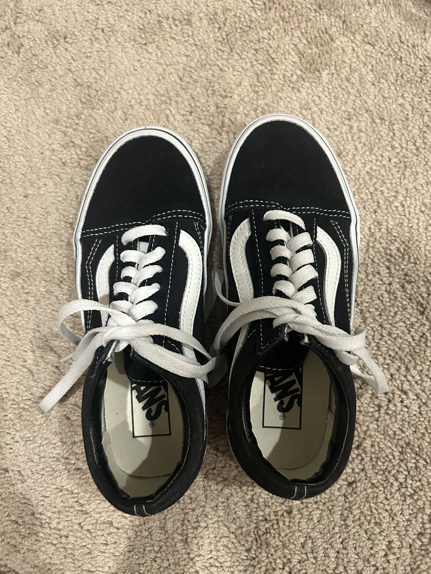 🖤 Brand New Black Vans Old Skool — Size 5.5🖤